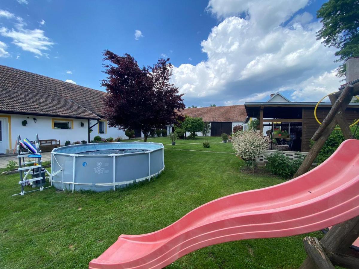 Apartman Beniskovec, Suchdol Nad Luznici Eksteriør billede