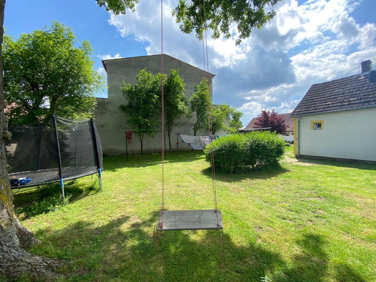 Apartman Beniskovec, Suchdol Nad Luznici Eksteriør billede